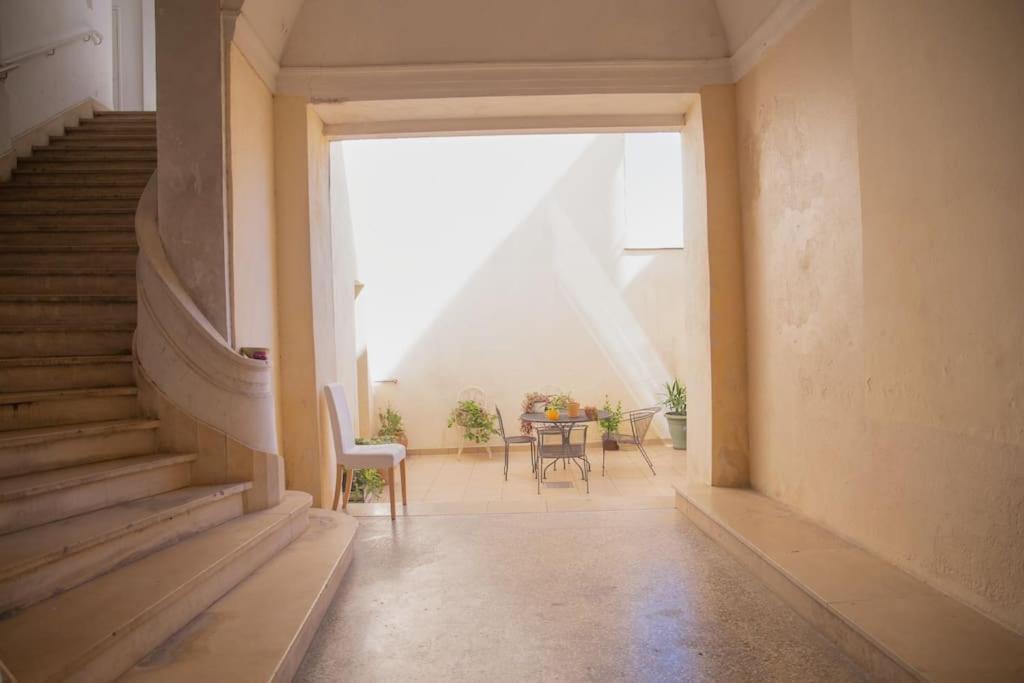 Apartament L'Authentique, Duplex, Centre Historique, Wifi Montpellier Zewnętrze zdjęcie